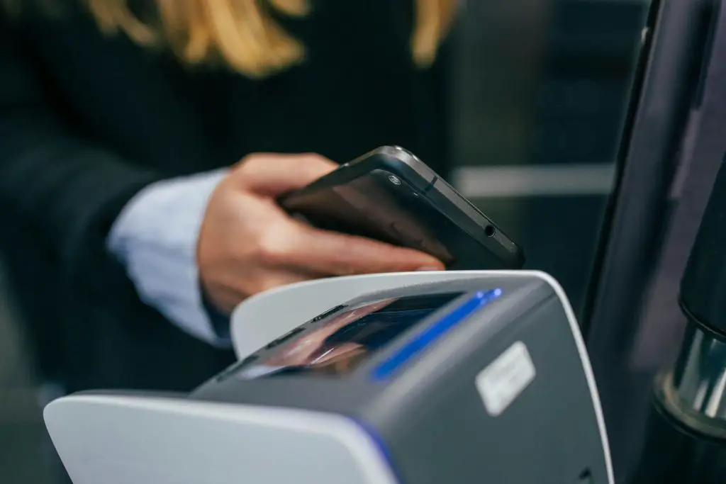Tips to Avoid Bank Overdraft Fees